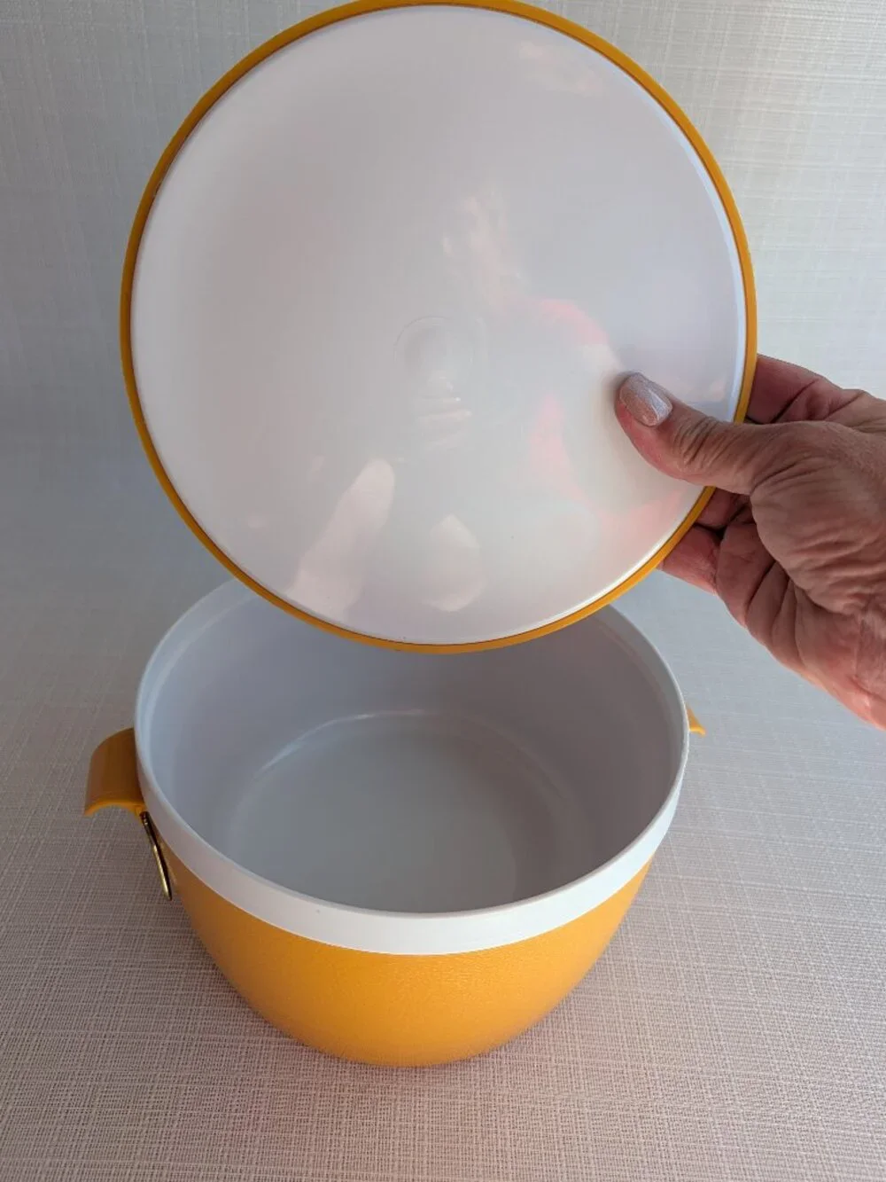 Vintage MCM Harvest Gold SunFrost Thermoware Locking Lid Ice Bucket